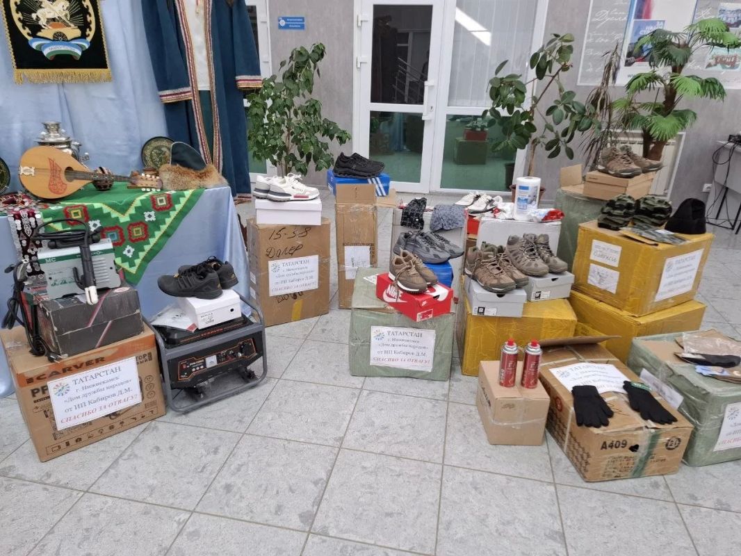 В Доме дружбы народов Нижнекамска состоялась передача гумпомощи для 104-го десантно-штурмового полка В Доме дружбы народов Нижнекамска состоялась передача гумпомощи для 104-го десантно-штурмового полка