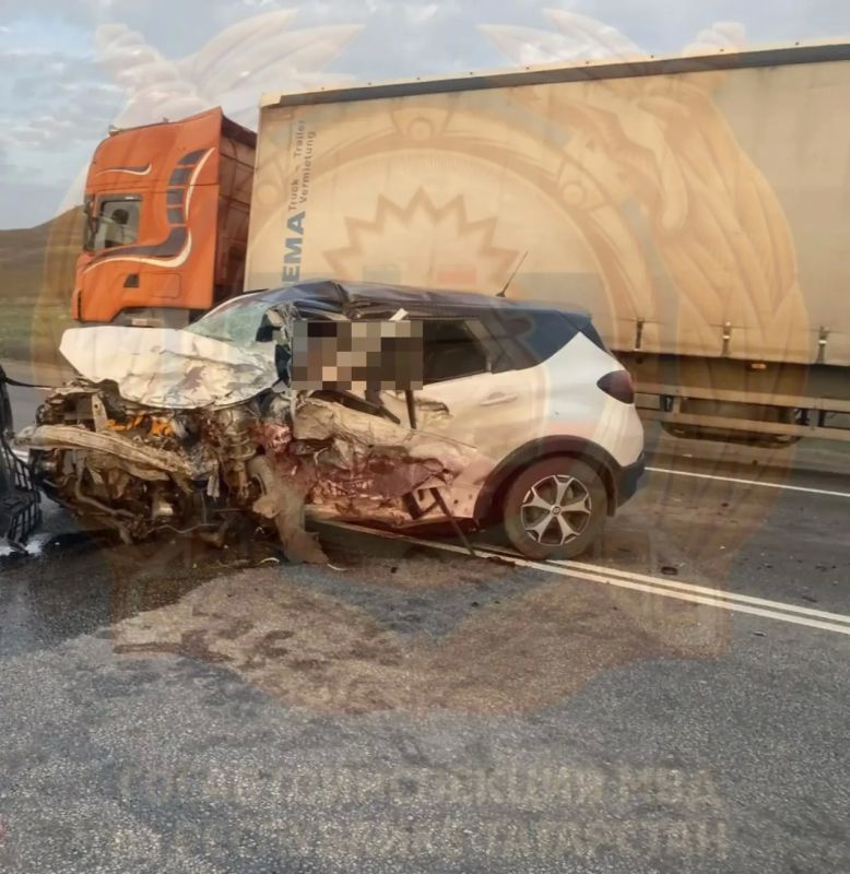 30 сентября в Апастовском районе водитель автомобиля Renault, по предварительным данным, перед началом обгона не убедился в безопасности маневра, выехал на встречную полосу и совершил столкновение с автомобилем Toyota