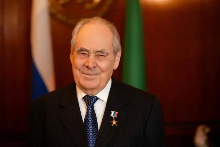 Банк России выпустит серебряную монету к 90-летию Минтимера Шаймиева