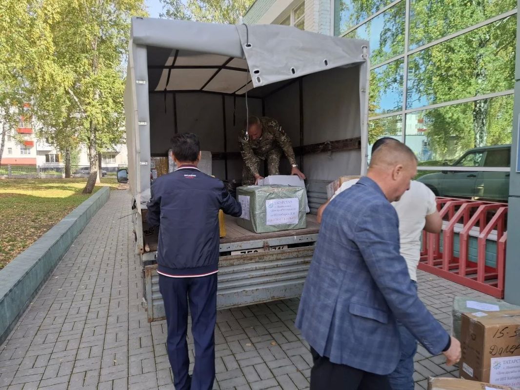 В Доме дружбы народов Нижнекамска состоялась передача гумпомощи для 104-го десантно-штурмового полка В Доме дружбы народов Нижнекамска состоялась передача гумпомощи для 104-го десантно-штурмового полка