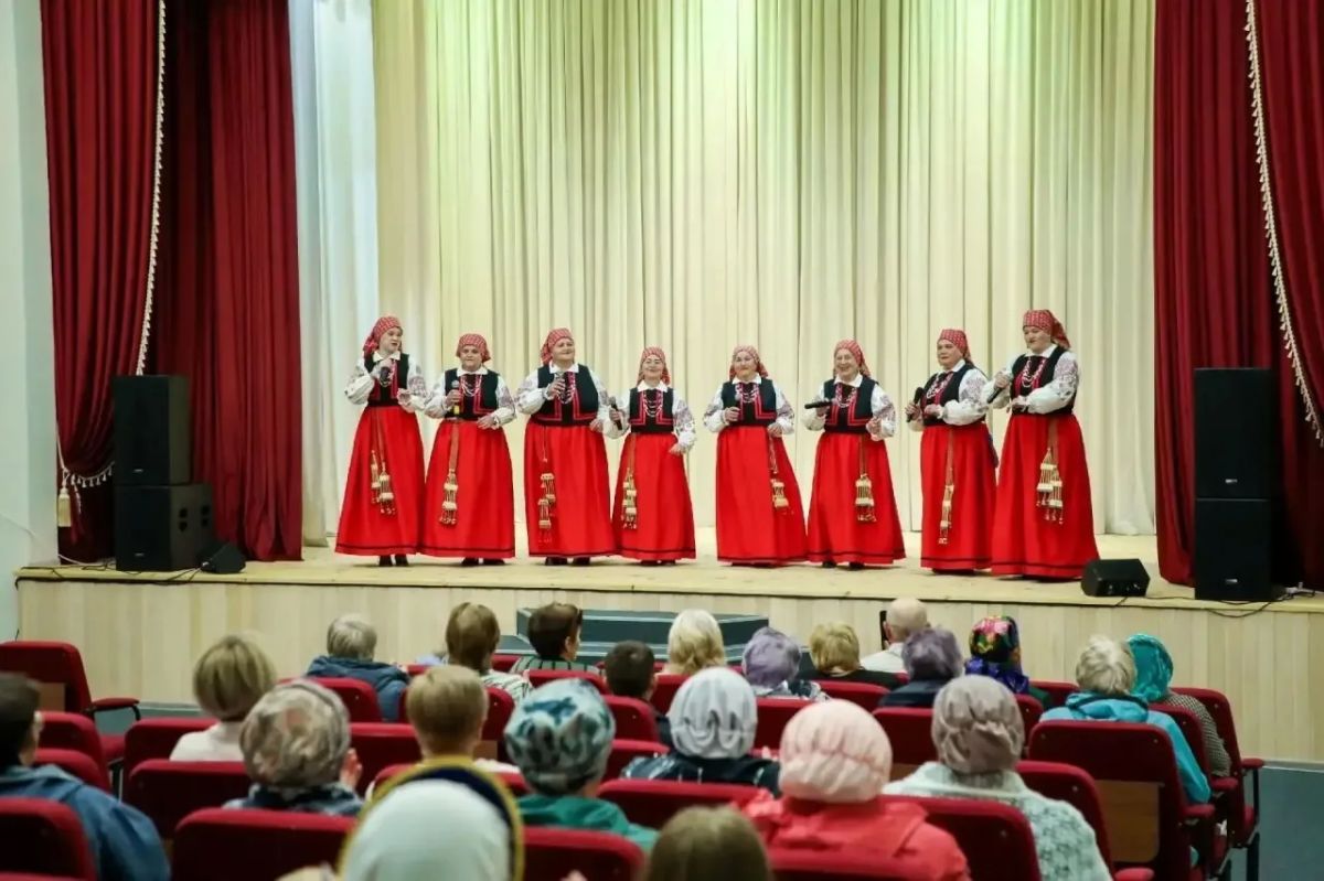 В Бугульминском районе после капитального ремонта открылся Староисаковский сельский Дом культуры В Бугульминском районе после капитального ремонта открылся Староисаковский сельский Дом культуры