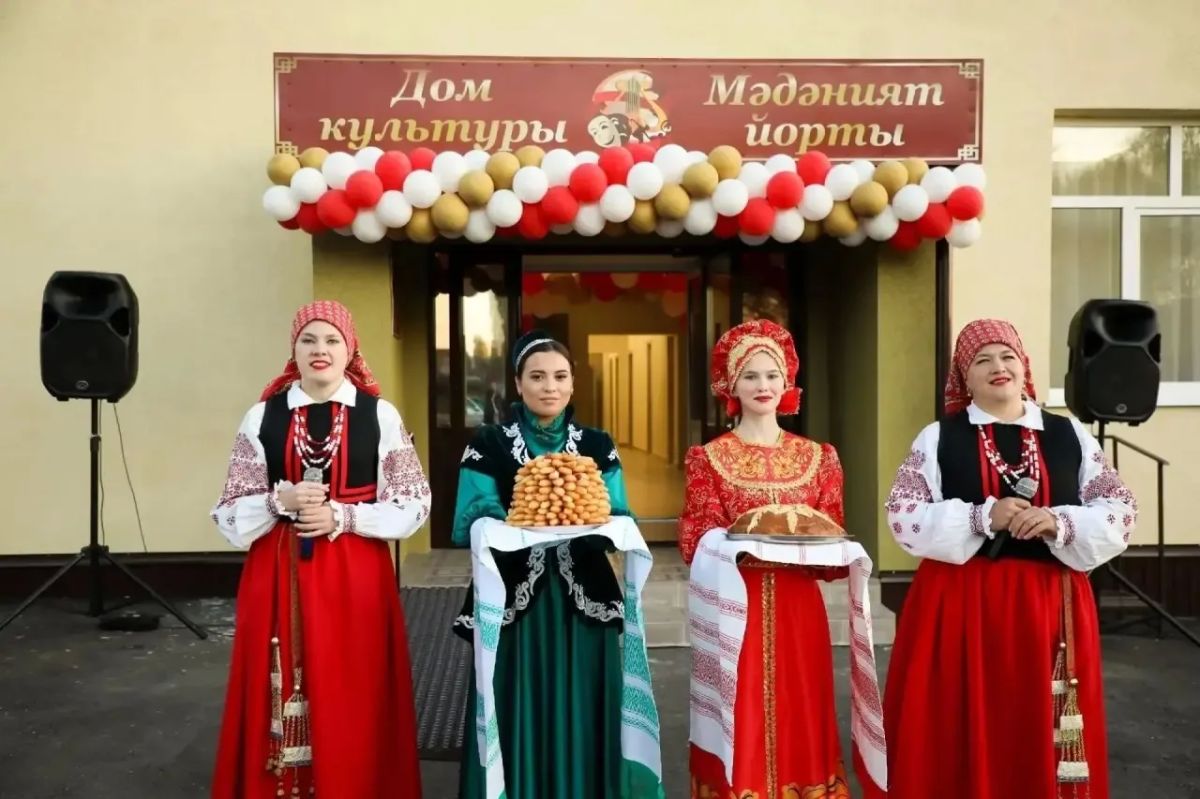 В Бугульминском районе после капитального ремонта открылся Староисаковский сельский Дом культуры В Бугульминском районе после капитального ремонта открылся Староисаковский сельский Дом культуры
