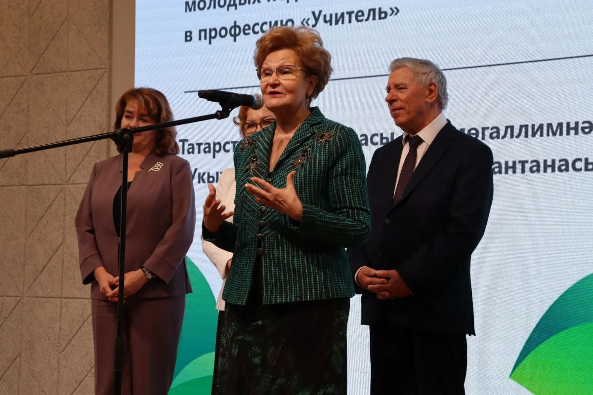 «С гордостью несите звание учителя Республики Татарстан» «С гордостью несите звание учителя Республики Татарстан»