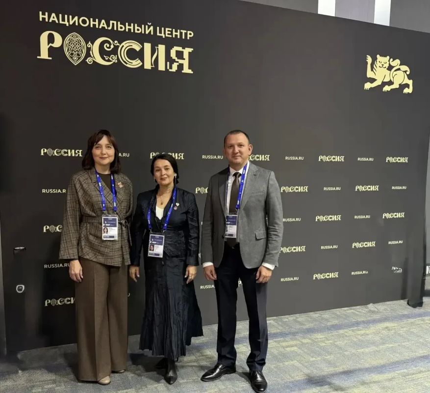 Делегация Республики Татарстан принимает участие в V Всероссийском форуме классных руководителей Делегация Республики Татарстан принимает участие в V Всероссийском форуме классных руководителей