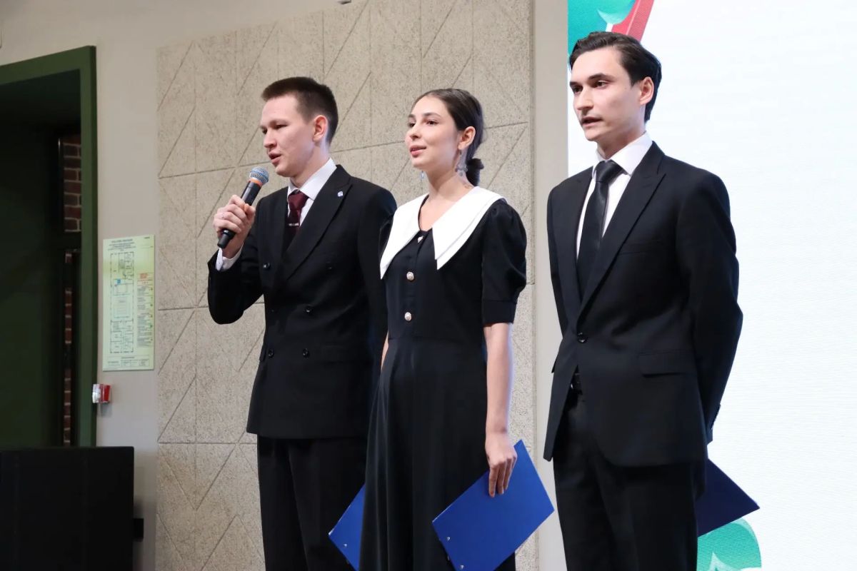 «С гордостью несите звание учителя Республики Татарстан» «С гордостью несите звание учителя Республики Татарстан»