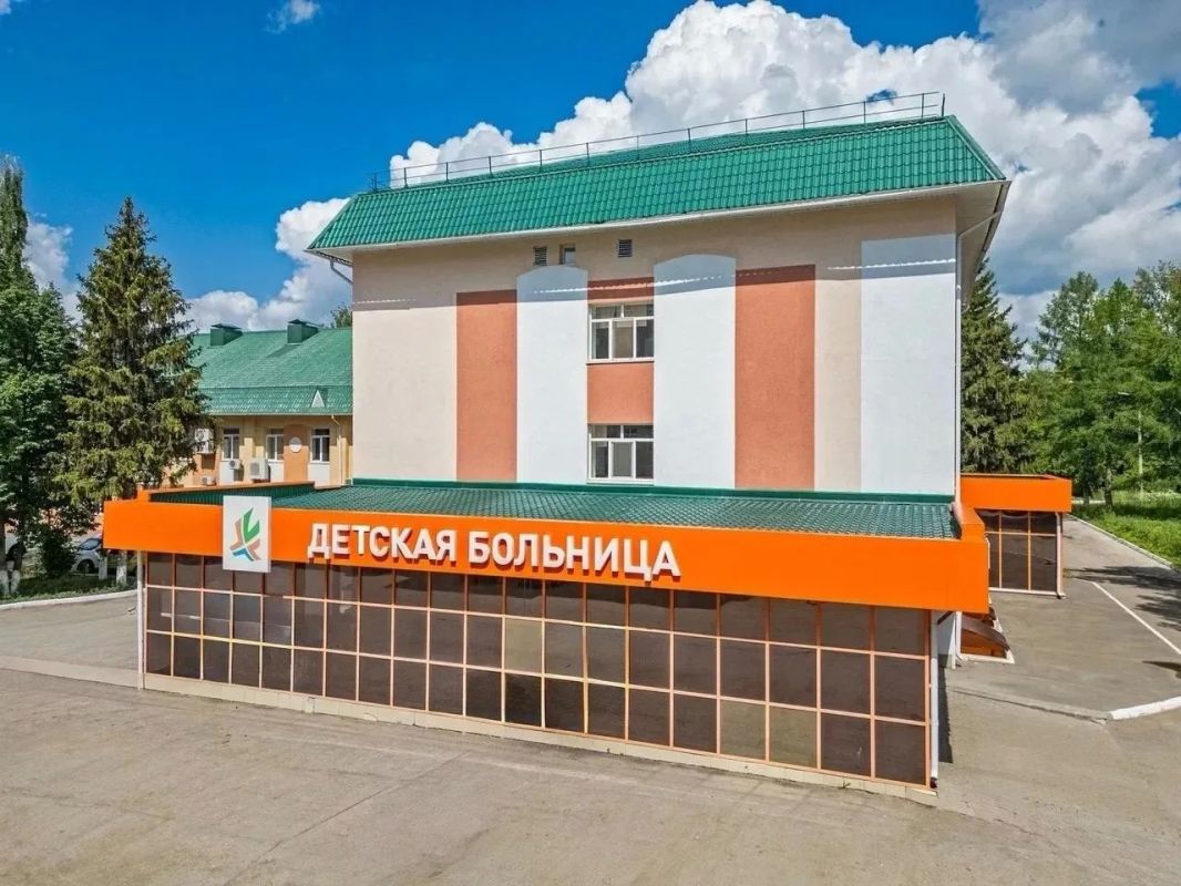 Хирурги Альметьевской детской больницы помогли 9-летней девочке