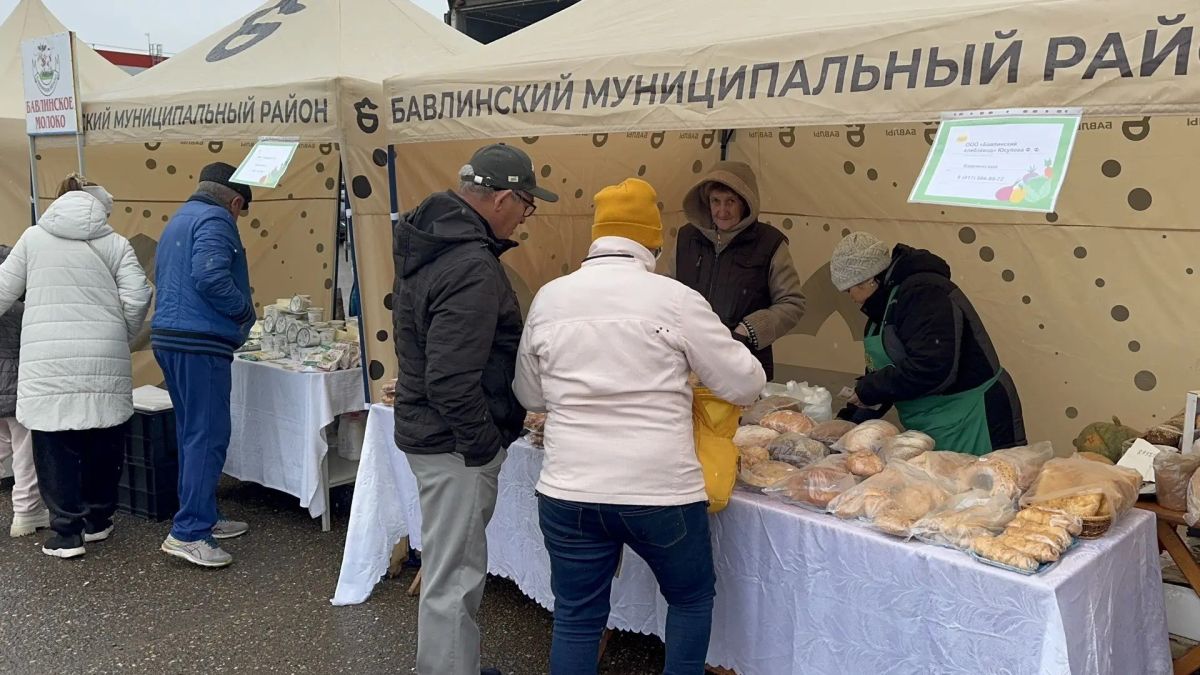 Началась торговля на сельхозярмарках Началась торговля на сельхозярмарках