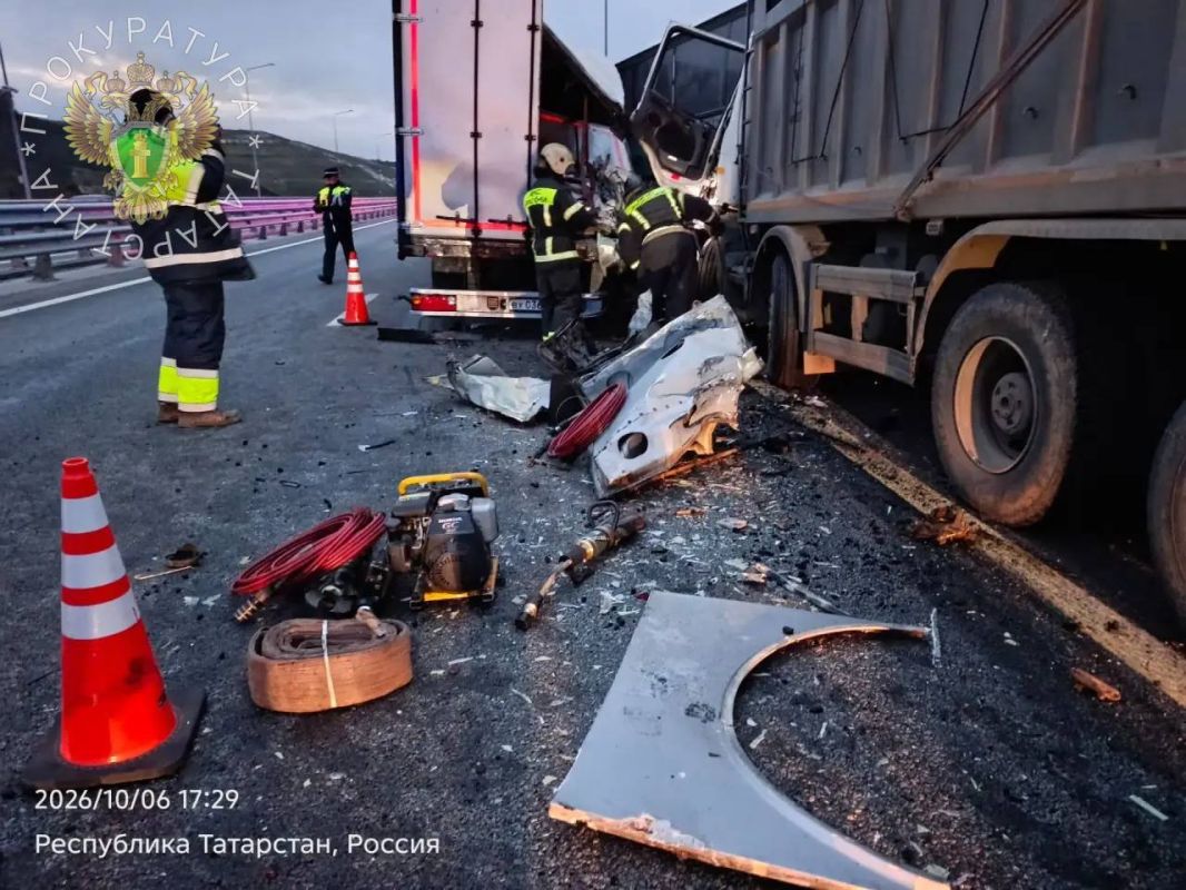 На мосту через Волгу на М12 в Татарстане произошло ДТП с автобусом