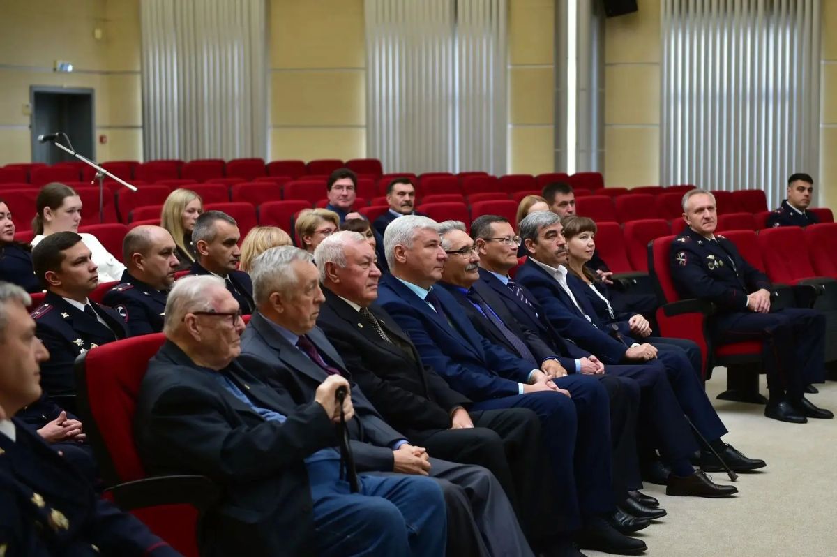 В МВД Татарстана прошли мероприятия, посвященные празднованию Дня образования штабных подразделений В МВД Татарстана прошли мероприятия, посвященные празднованию Дня образования штабных подразделений