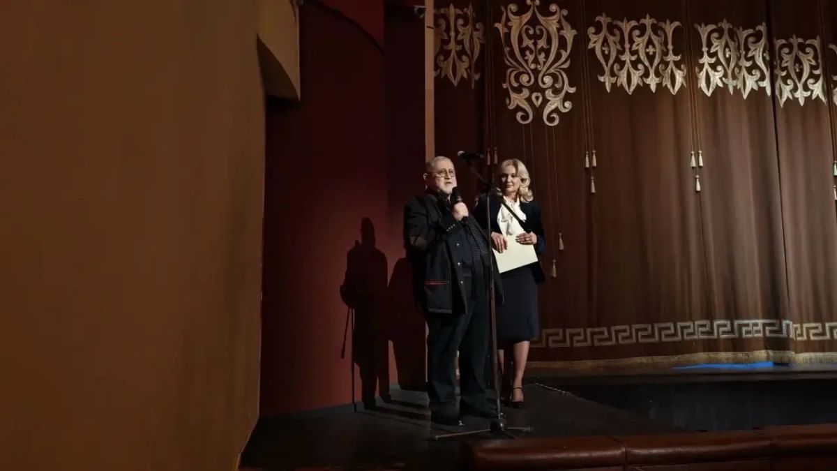 Казанский академический русский Большой драматический театр имени В.И.Качалова открыл IX Всероссийский театральный фестиваль «Русская сцена» в Дагестане комедией «Безумный день, или Женитьба Фигаро» Казанский академический русский Большой драматический театр имени В.И.Качалова открыл IX Всероссийский театральный фестиваль «Русская сцена» в Дагестане комедией «Безумный день, или Женитьба Фигаро»