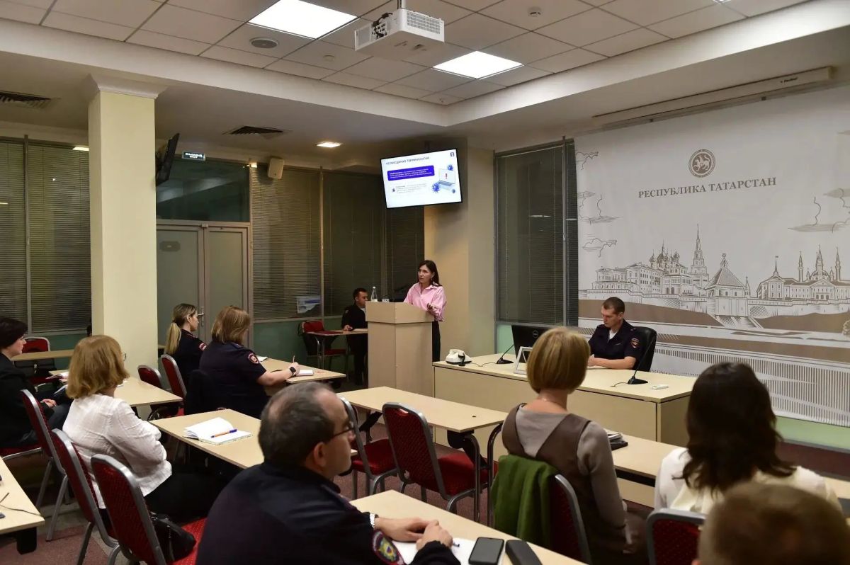 В МВД Татарстана состоялась лекция, посвященная вопросам репутационных рисков госслужащих В МВД Татарстана состоялась лекция, посвященная вопросам репутационных рисков госслужащих