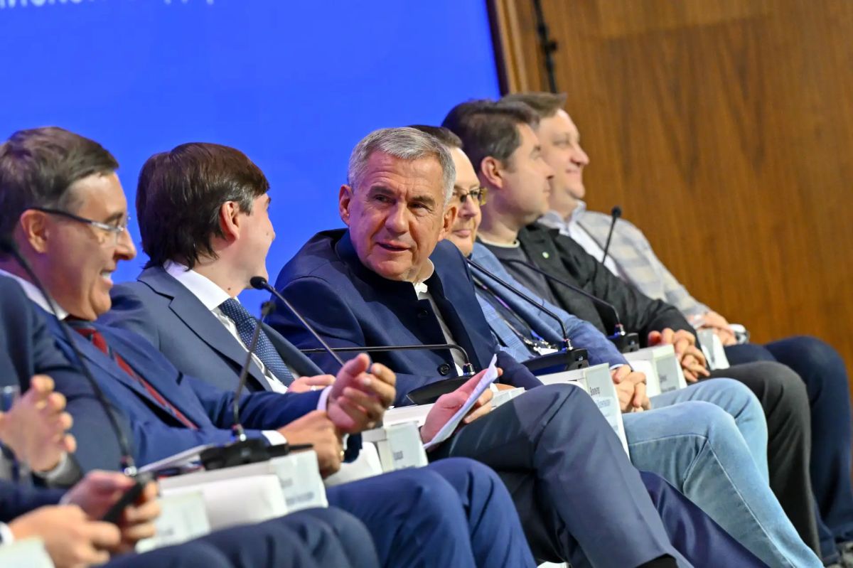 Татарстан рассматривает искусственный интеллект как один из важнейших драйверов экономического роста Татарстан рассматривает искусственный интеллект как один из важнейших драйверов экономического роста