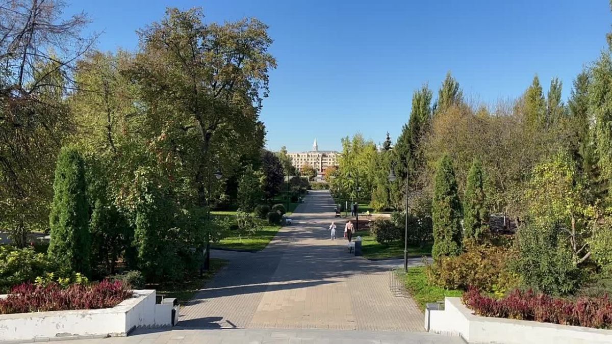 В центре Казани, вблизи площади Свободы, парка «Черное озеро» и КФУ, прозвучали сирены оповещения