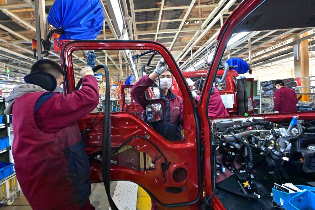 Росстандарт запретил продажу в РФ грузовиков еще ряда китайских марок