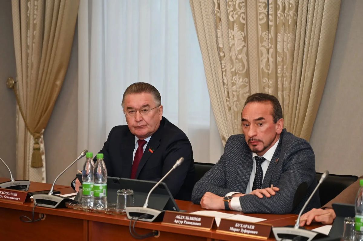 Рягат Хусаинов о бюджете республики на 2027–2029 годы: «Проект закона о бюджете Татарстана на плановый период соответствует всем показателям, предусмотренным бюджетным законодательством» Рягат Хусаинов о бюджете республики на 2027–2029 годы: «Проект закона о бюджете Татарстана на плановый период соответствует всем показателям, предусмотренным бюджетным законодательством»