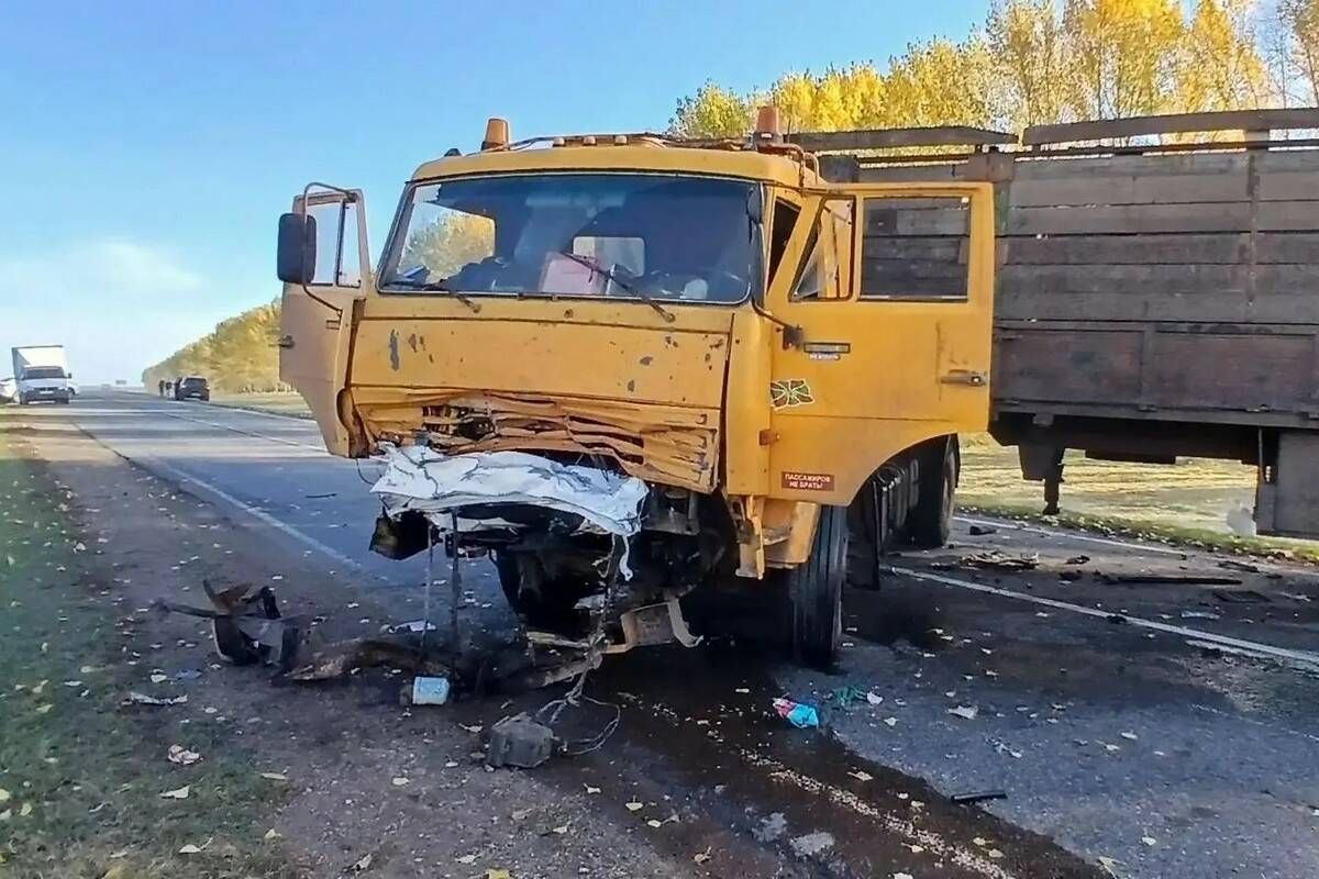 В Заинском районе водитель погиб после столкновения с «КАМАЗом»
