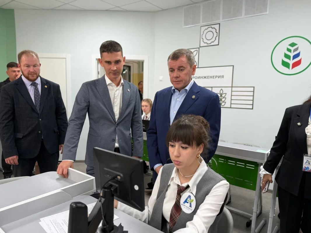 Три агротехнологических класса открылись в Менделеевском районе! Три агротехнологических класса открылись в Менделеевском районе!