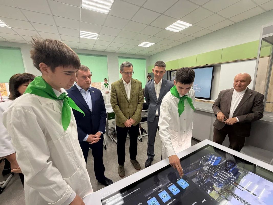 Три агротехнологических класса открылись в Менделеевском районе! Три агротехнологических класса открылись в Менделеевском районе!