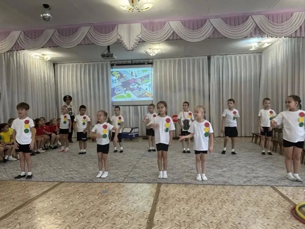 В ТАТАРСТАНЕ ПРОХОДЯТ МЕРОПРИЯТИЯ ПО ДОРОЖНОЙ БЕЗОПАСНОСТИ В ТАТАРСТАНЕ ПРОХОДЯТ МЕРОПРИЯТИЯ ПО ДОРОЖНОЙ БЕЗОПАСНОСТИ