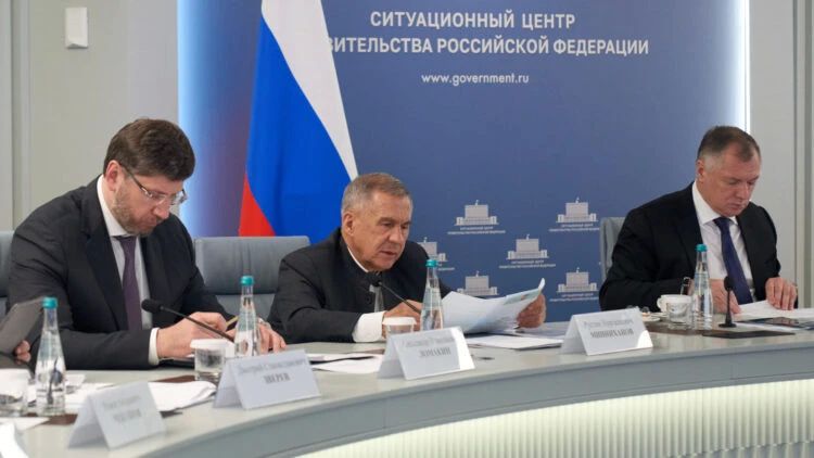Минниханов предложил включить в KazanForum-2027 мероприятия к Году Шаймиева