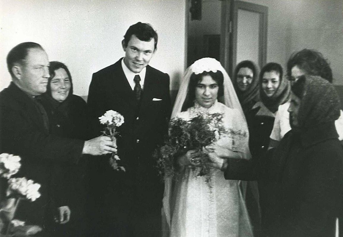 Золотая свадьба: 50 лет любви и семейного тепла Золотая свадьба: 50 лет любви и семейного тепла