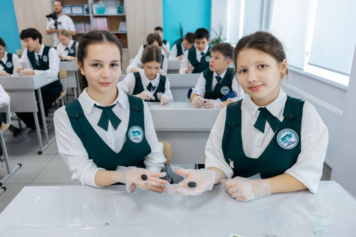 В Нижнекамске продолжается всероссийский образовательный проект СИБУРа «Менделеевская смена – 2026»