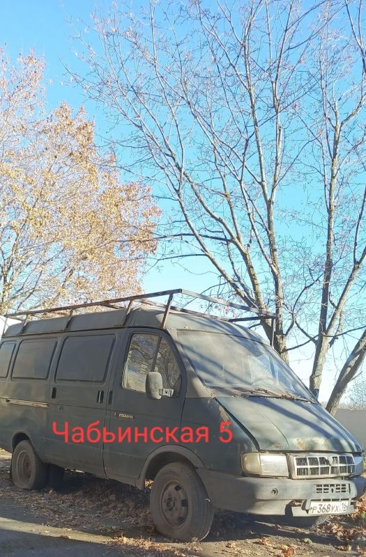 В Нижнекамске жители домов №5 и №7 по улице Чабьинской забили тревогу из-за припаркованых во дворах автомобилей без следов эксплуатации В Нижнекамске жители домов №5 и №7 по улице Чабьинской забили тревогу из-за припаркованых во дворах автомобилей без следов эксплуатации