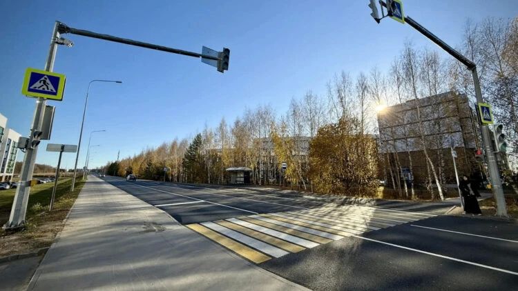 В Высокой Горе отремонтировали 2,5 км дороги на улице Сосновой и установили два светофора
