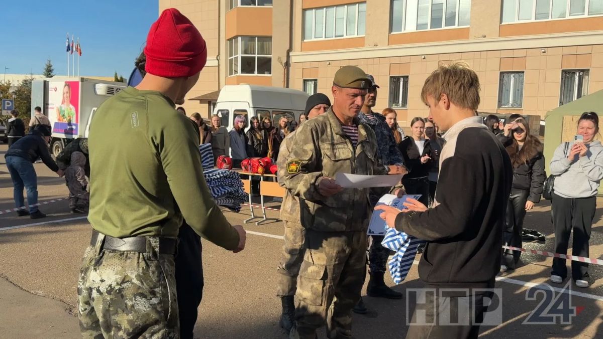 Сегодня в Нижнекамске прошла традиционная шестая по счету «Гонка героев-тимирясовцев» Сегодня в Нижнекамске прошла традиционная шестая по счету «Гонка героев-тимирясовцев»