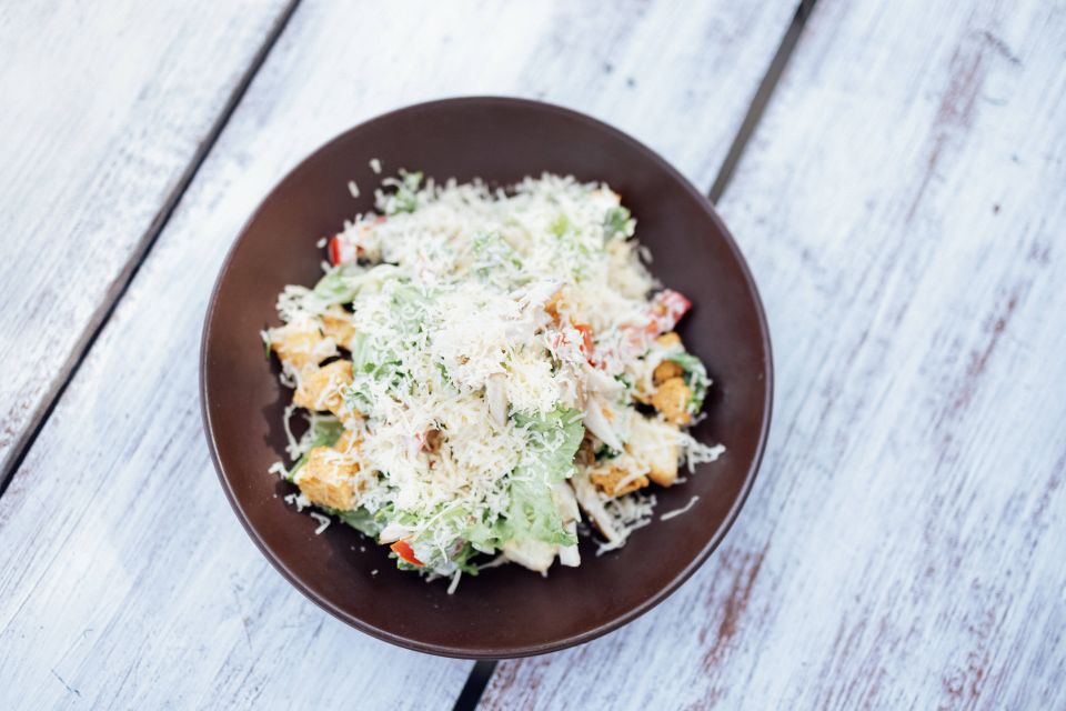Продукты простые, а вкус получается изысканным: попробуйте салат «Коко Шанель»