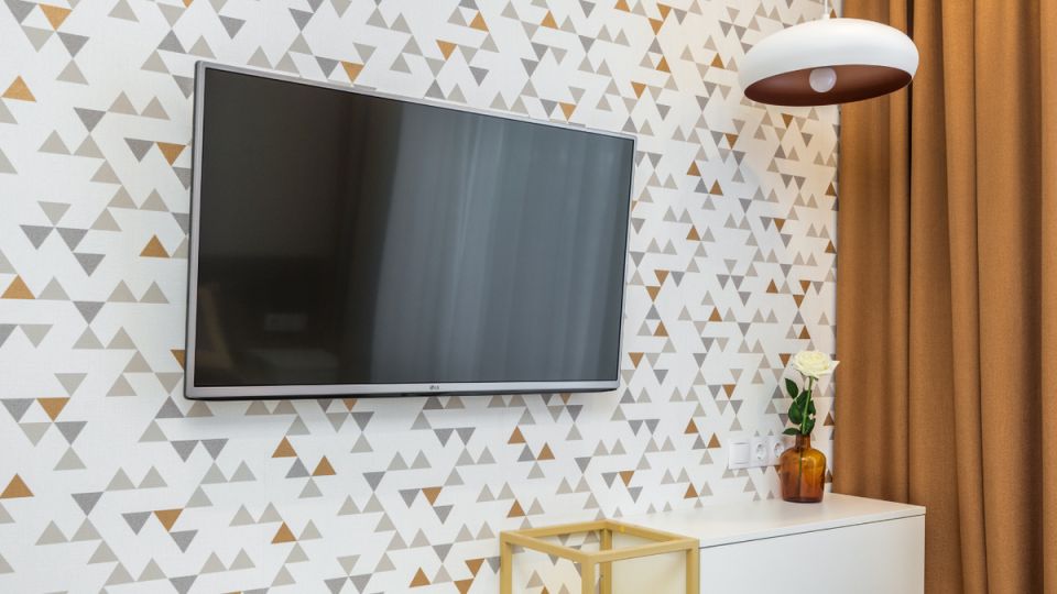 Житель Петербурга выиграл суд и получил 2 миллиона за неисправный телевизор