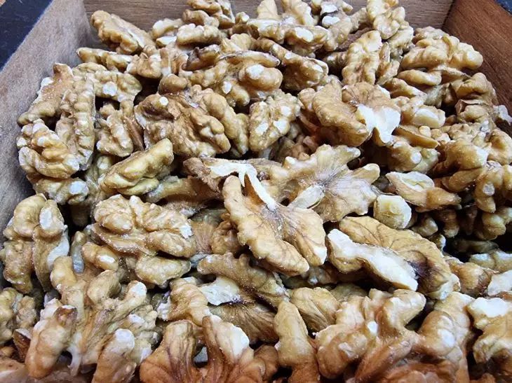 Орехи могут добавлять килограммы: как есть их правильно и не толстеть