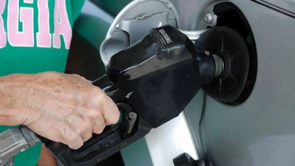 Топливный кризис в России: неопределенность на дорогах и заправках