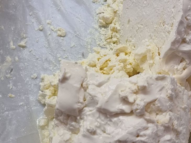 Творог: полезная замена сладкого в диете – как правильно употреблять этот продукт