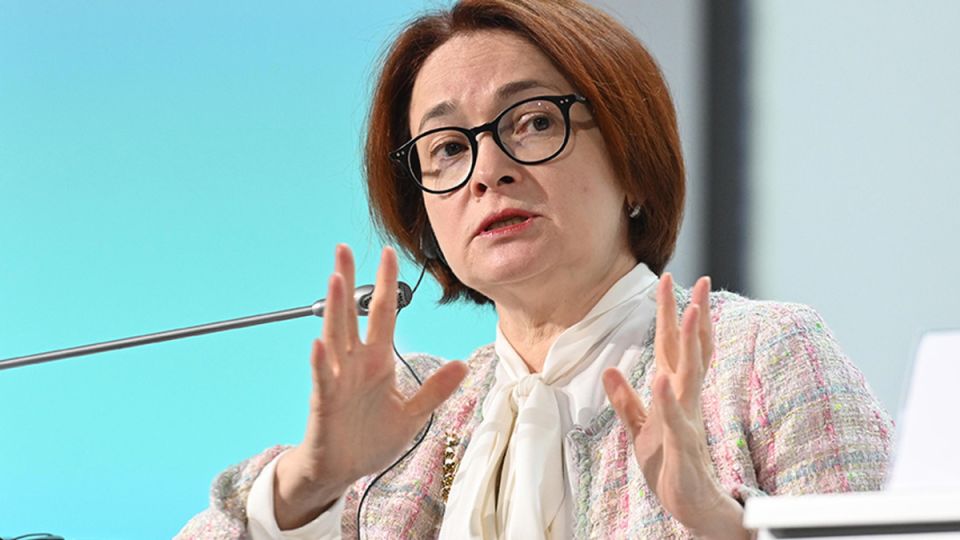 Инфляция в стране бьёт рекорды: как защитить сбережения и заработать до 35% годовых?