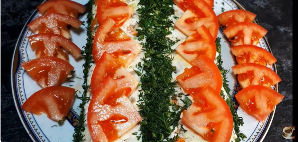 Праздничные салаты: доступные рецепты для любого стола