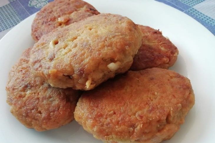 Этот секретный ингредиент сделает котлеты пышными, как никогда раньше