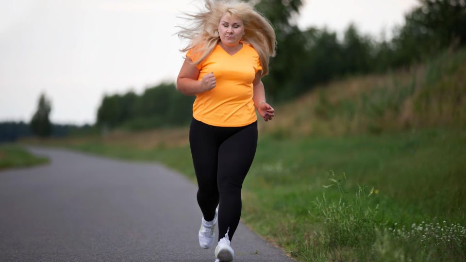 Если есть лишний вес: тренируйтесь в определенное время, а не когда захочется