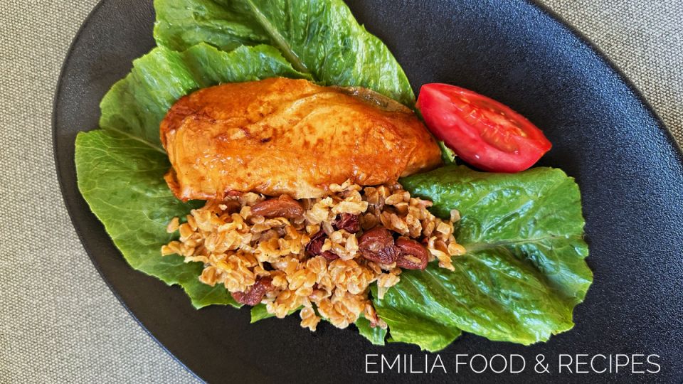 Курица с полбой и кизилом: традиционный армянский рецепт на новый лад