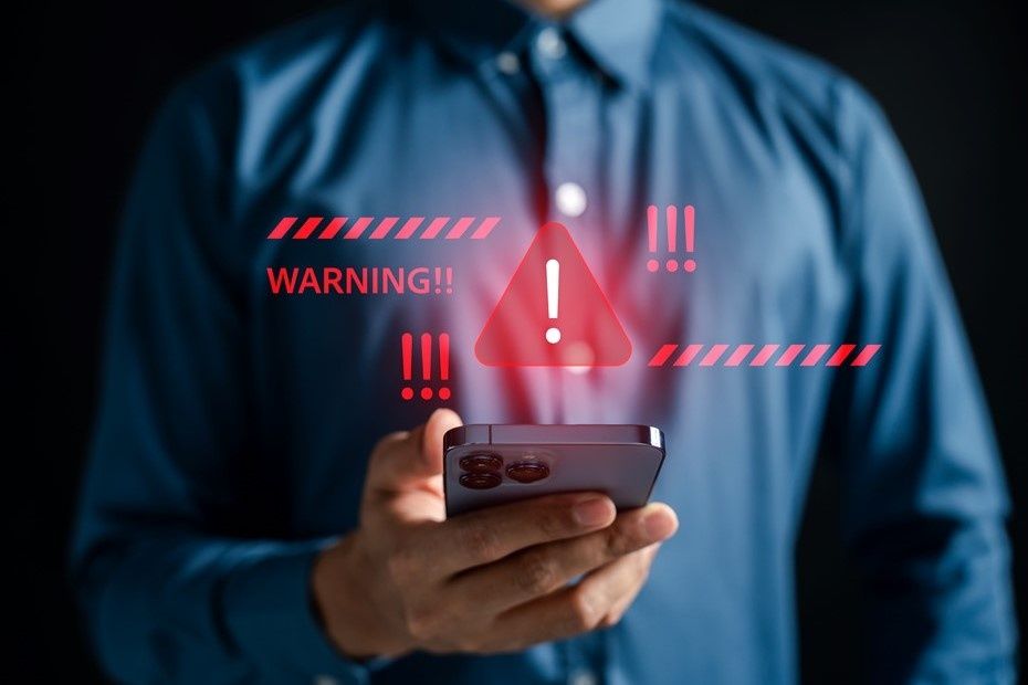 Мошенничество на грани: как блокировки счетов затрагивают рядовых россиян