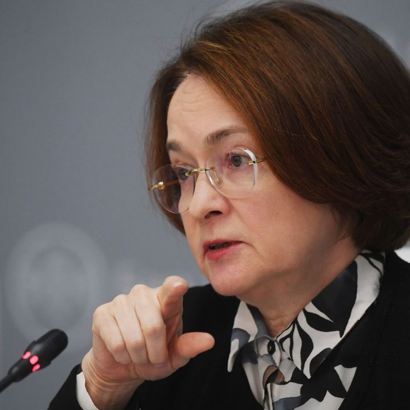 Центробанк жестко наказывает банки за обман клиентов