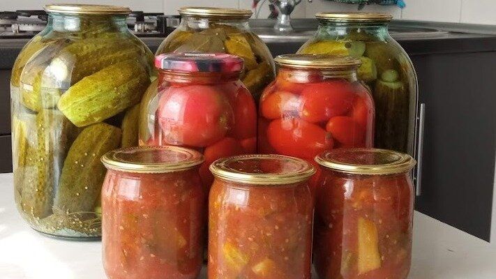 Как пенсионерка завоевала рынок домашними закрутками: шокирующая история