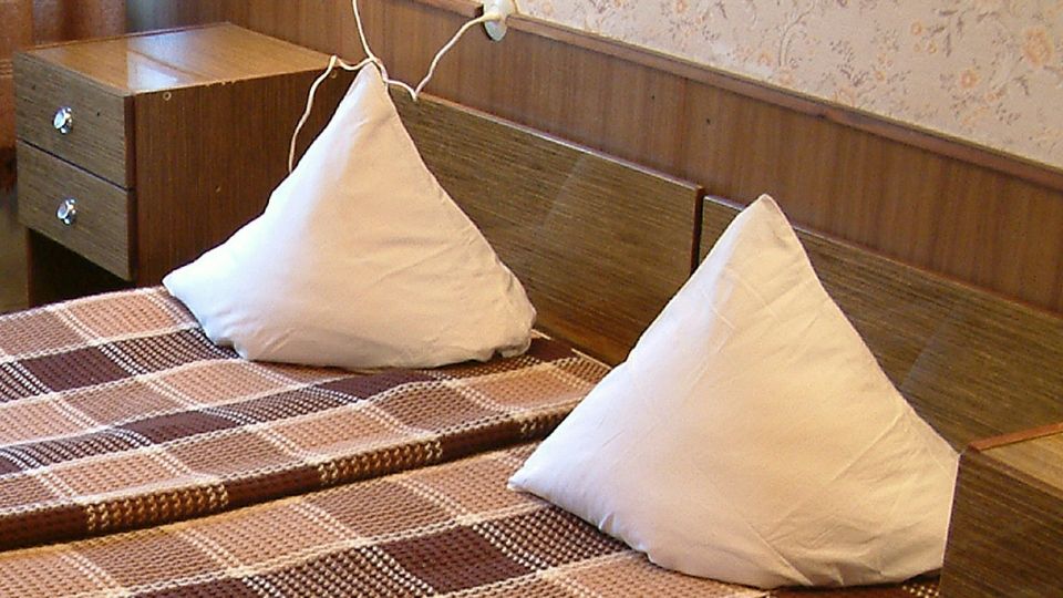 Мягко стелят — жестко спать: такую подушку нужно выкинуть из дома