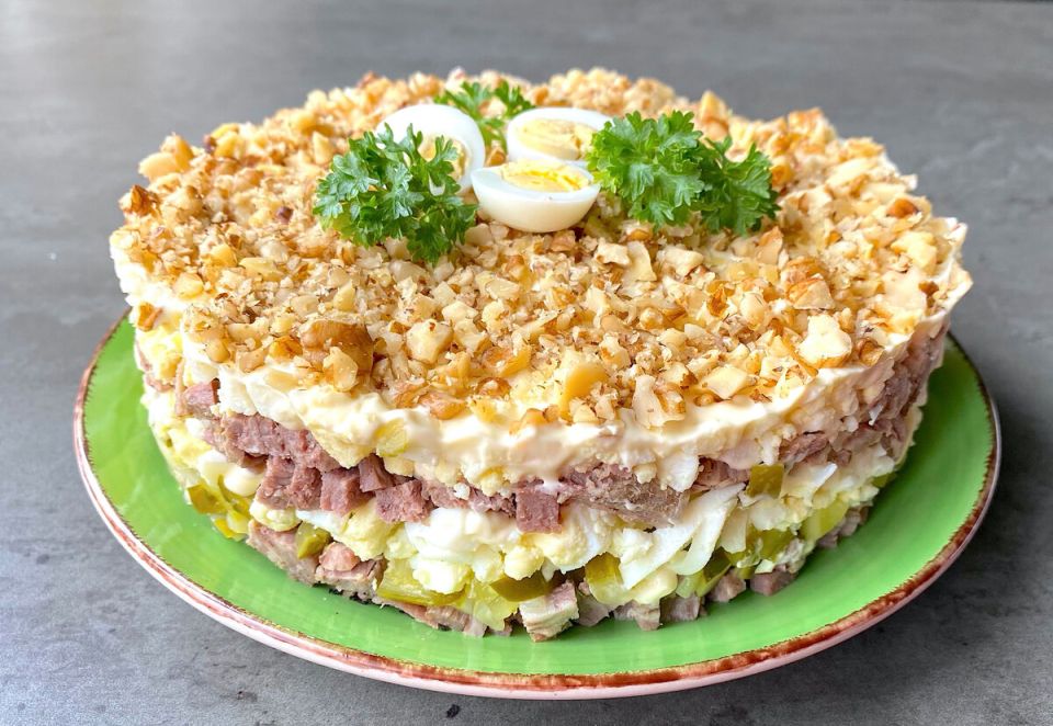 Вкусный салат «Принц», который станет звездой любого стола