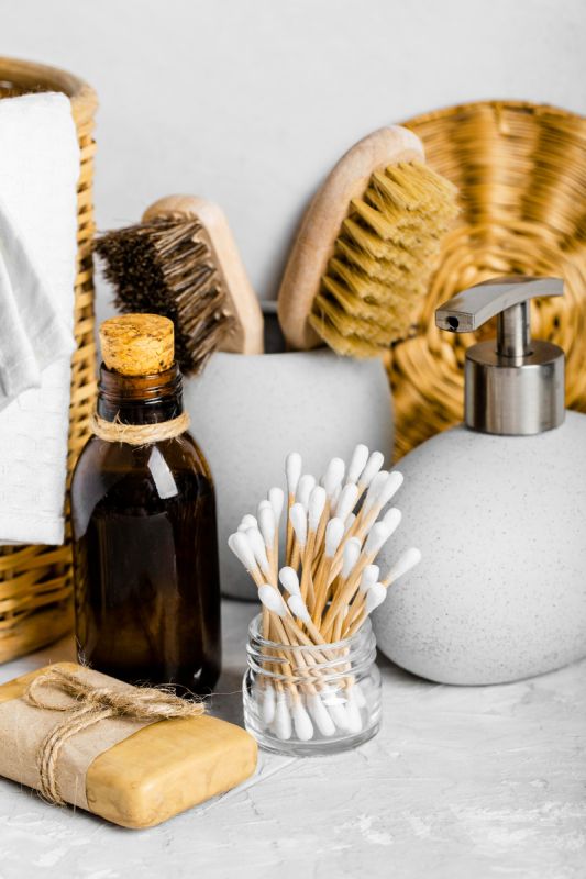 Что нельзя сбрасывать в унитаз: важные советы для дома